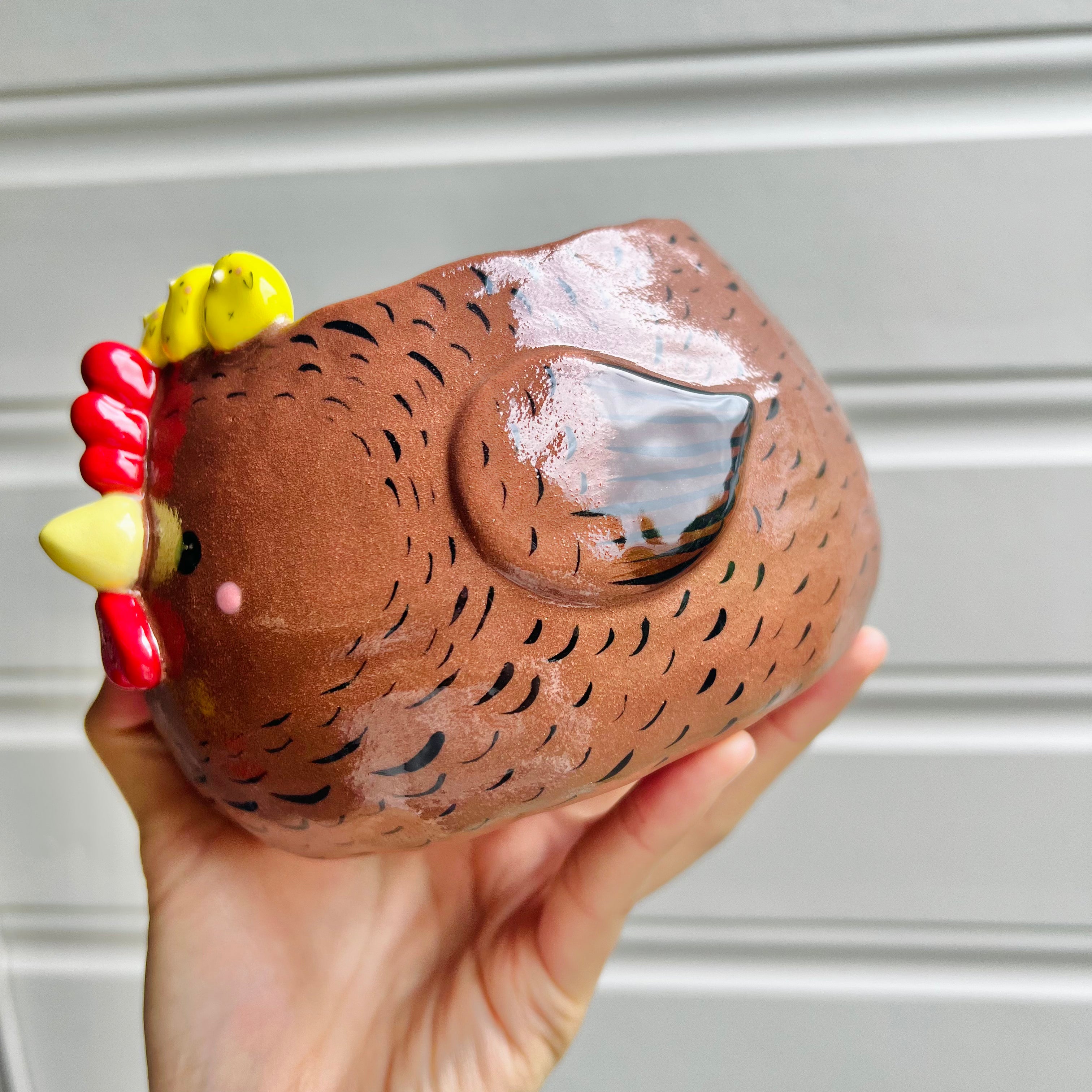 LARGE brown chick crown chicken pot