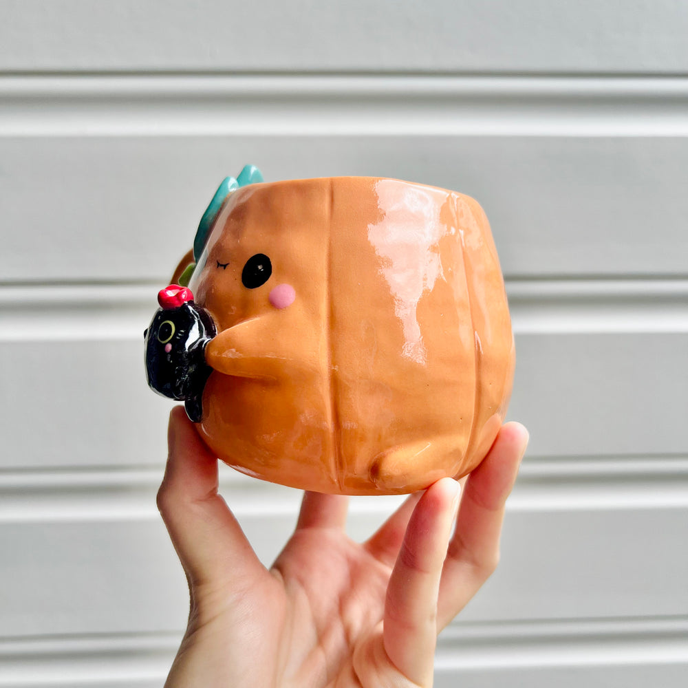 Halloween pumpkin mug with black cat friend, photo 3 of 6