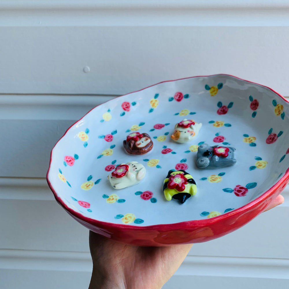 Flowery animal gathering bowl, photo 6 of 7
