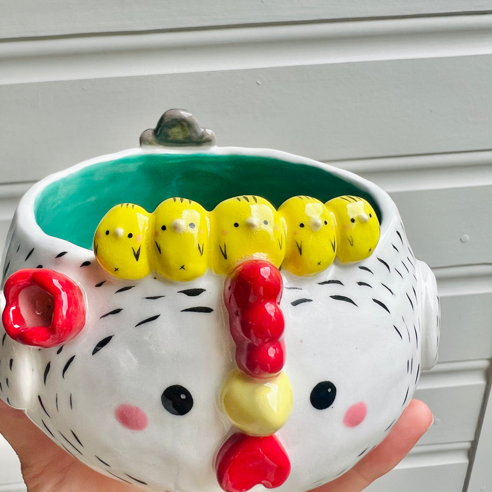 White chick crown chicken bowl, photo 7 of 8