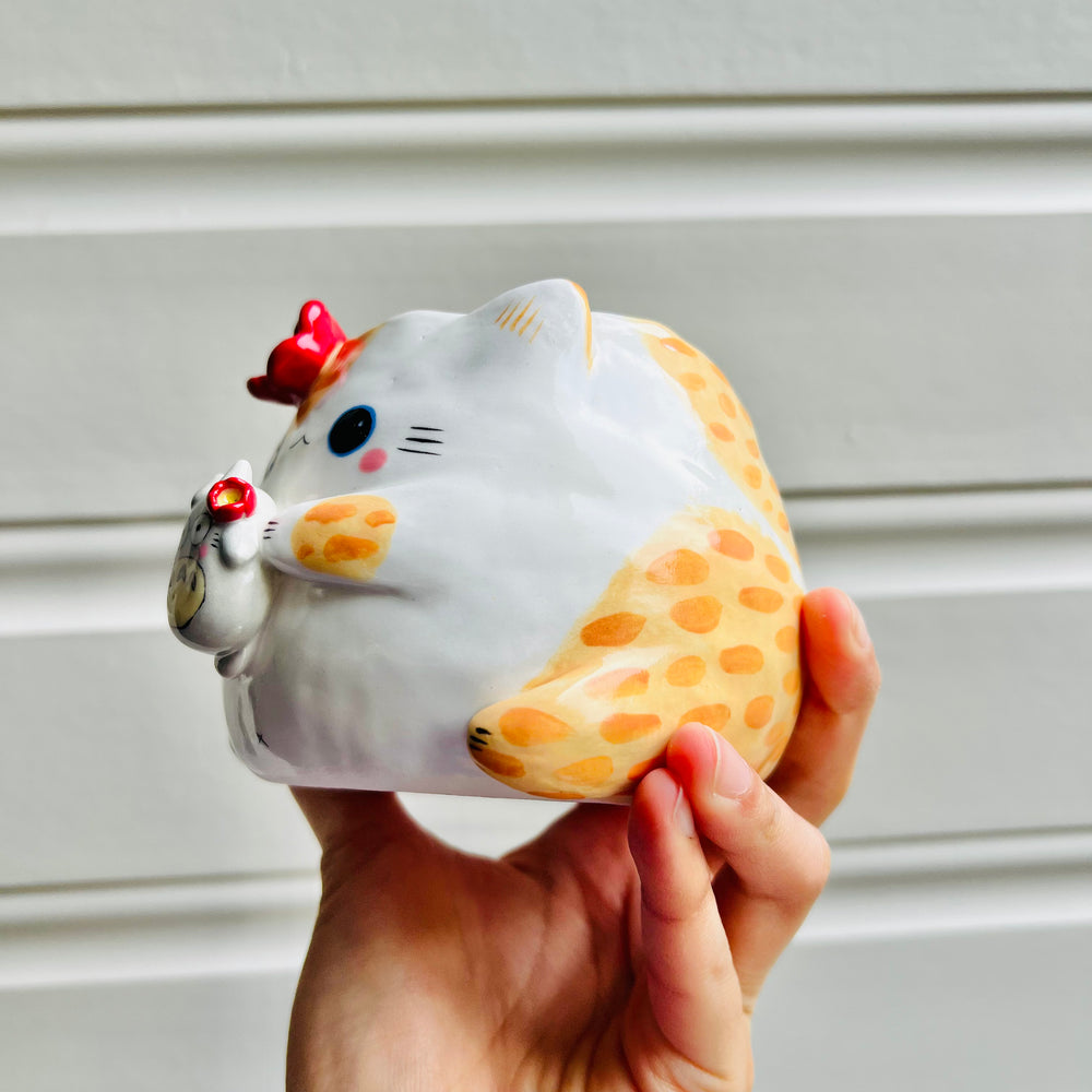 Ginger cat pot with Totoro friend, photo 3 of 5
