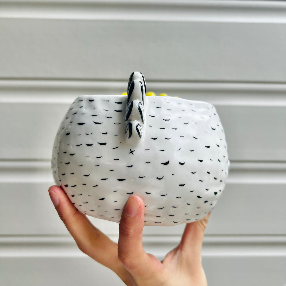 LARGE white chick crown chicken pot, photo 4 of 8