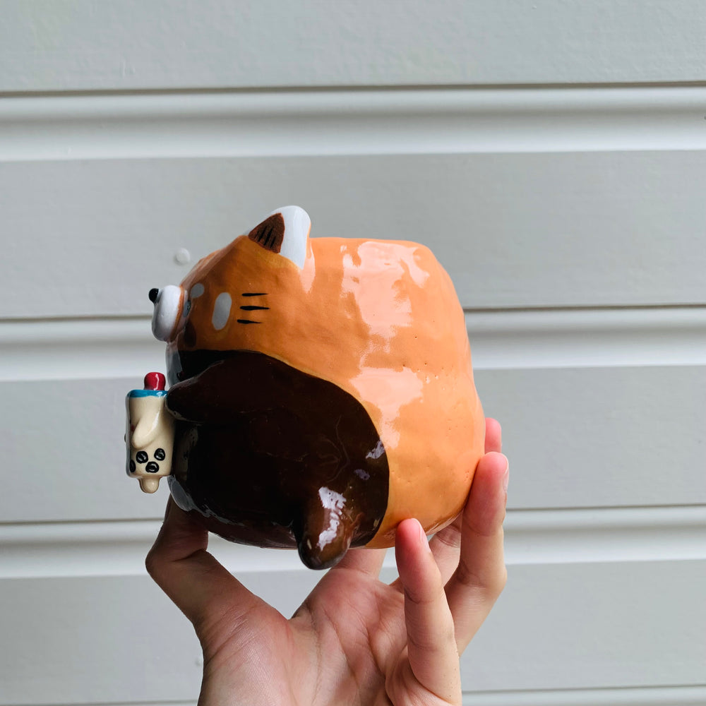 Red panda pot with bubble tea friend, photo 2 of 6