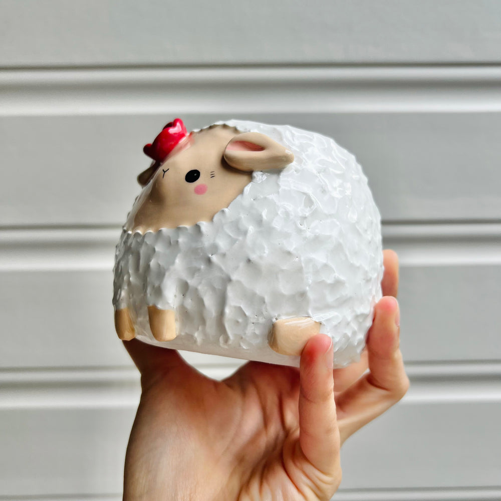 Flowery sheep pot, photo 3 of 8