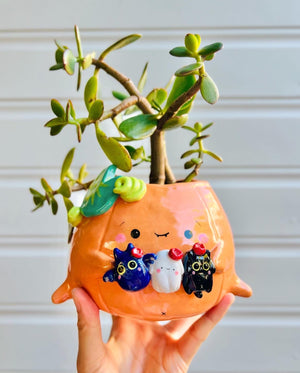 LARGE Halloween pumpkin pot with Halloween friends