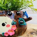 Happy flowery tree with Totoro with friends planter