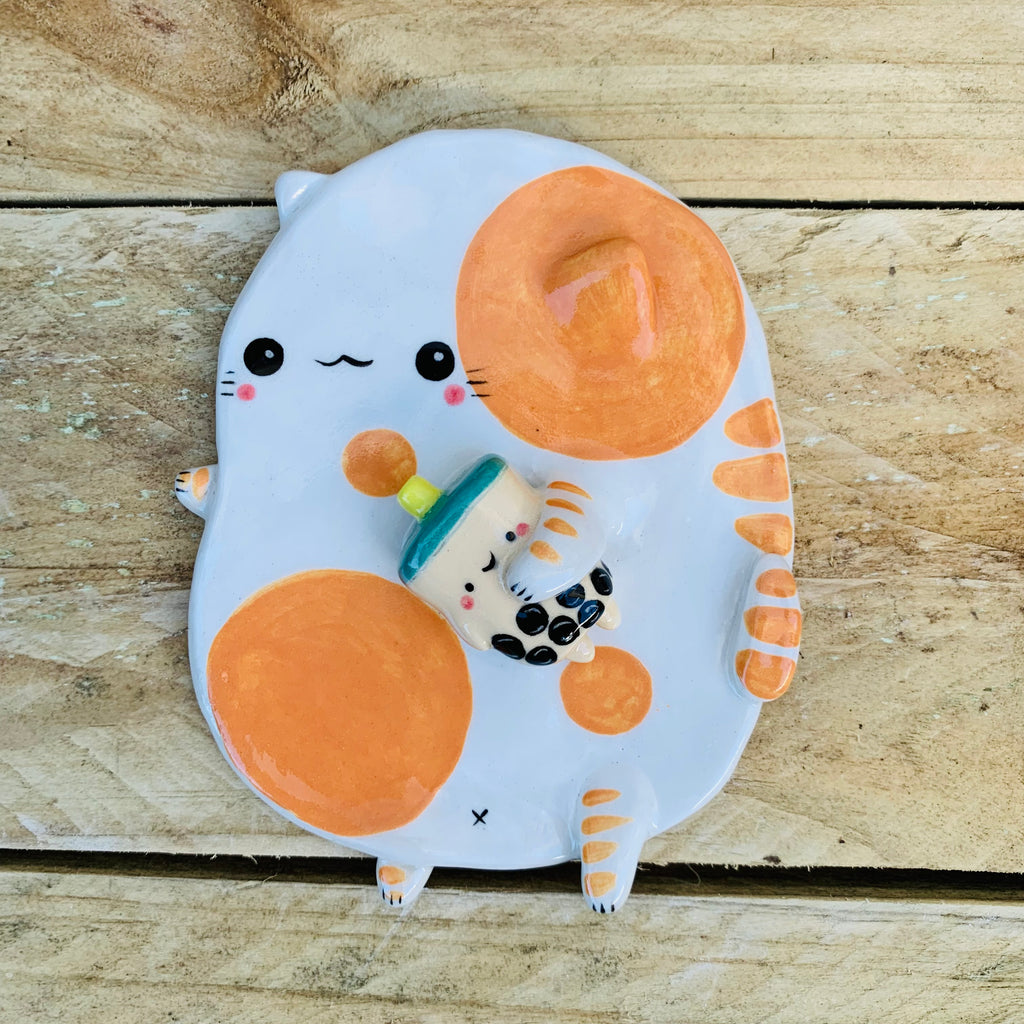 Cat with bubble tea trinket dish