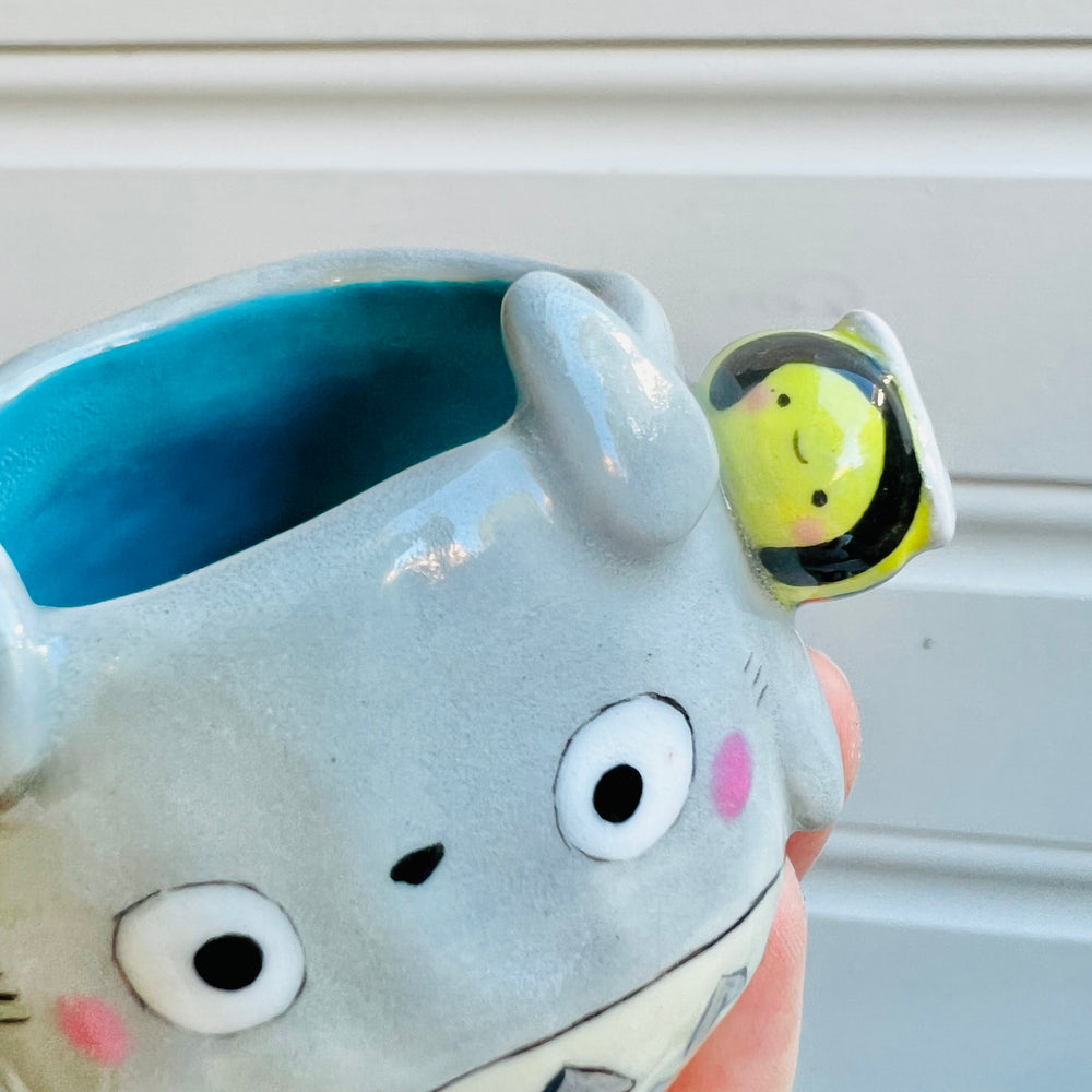 MINIS Totoro with bee friend, photo 4 of 5