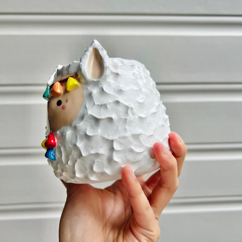 Tassel llama pot, photo 3 of 9