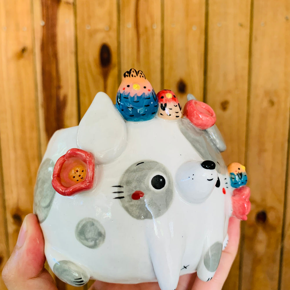 Grey spotty doggo pot with bird friends, photo 7 of 8
