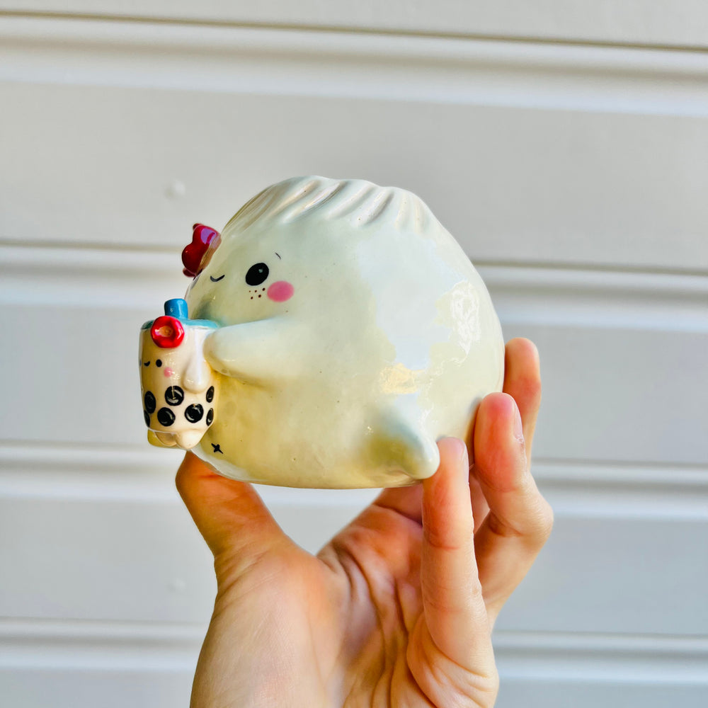 Small Dumpling VASE with bubble tea friend, photo 3 of 5
