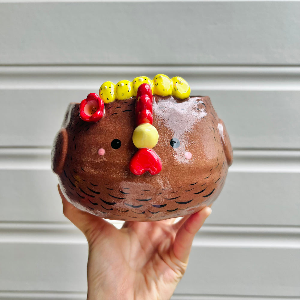 LARGE brown chick crown chicken pot, photo 1 of 8