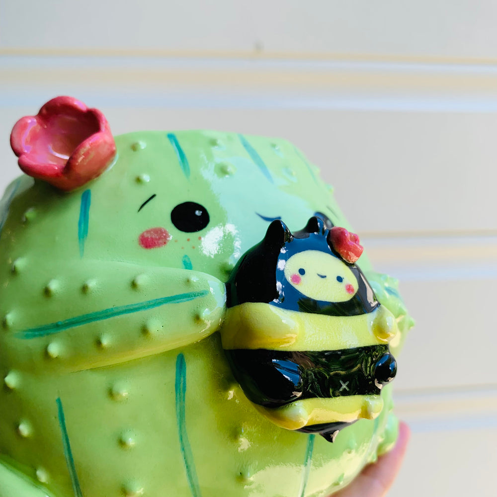 Flowery cactus pot with bee friend, photo 6 of 9