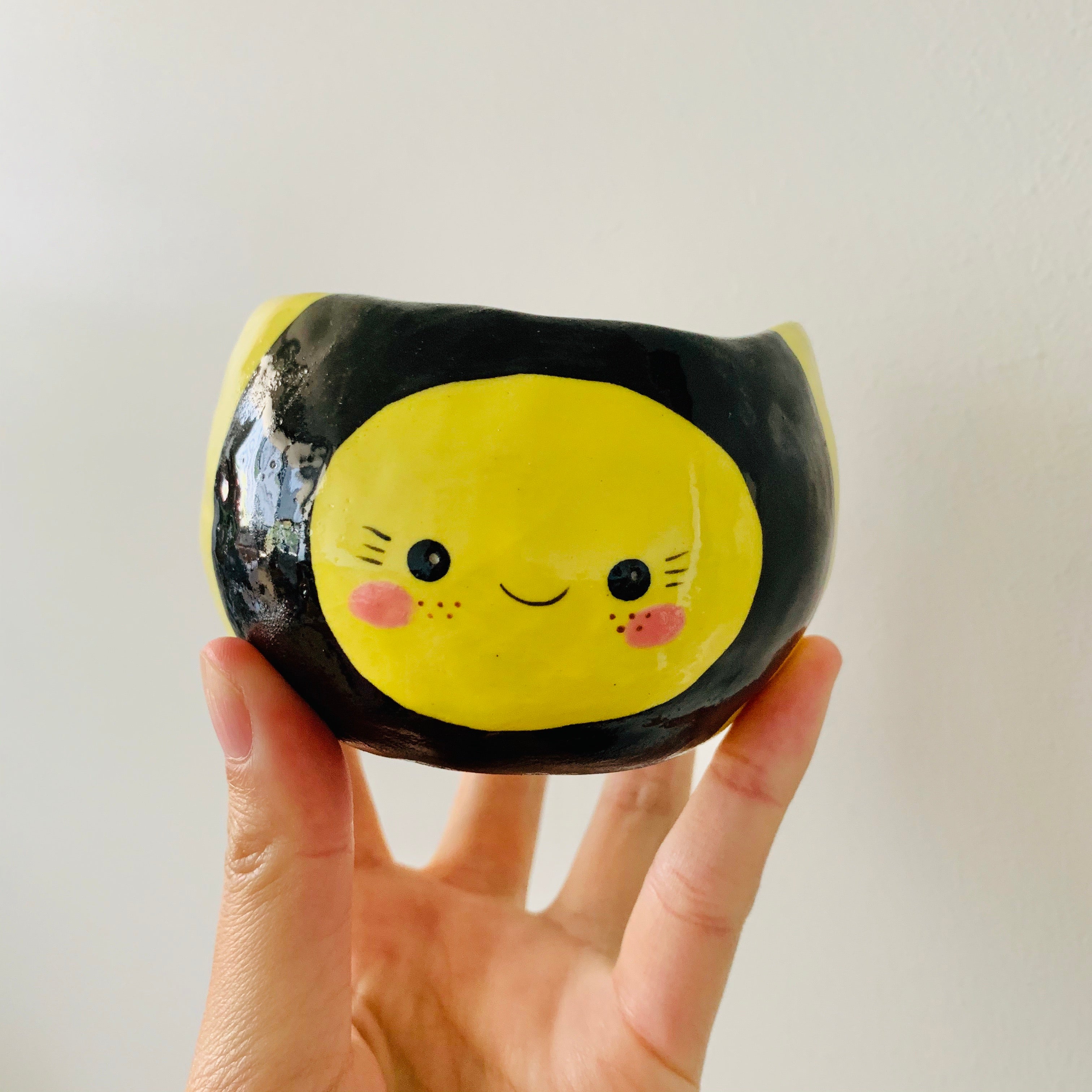 BLUE ‘Bee Happy’ snack bowl