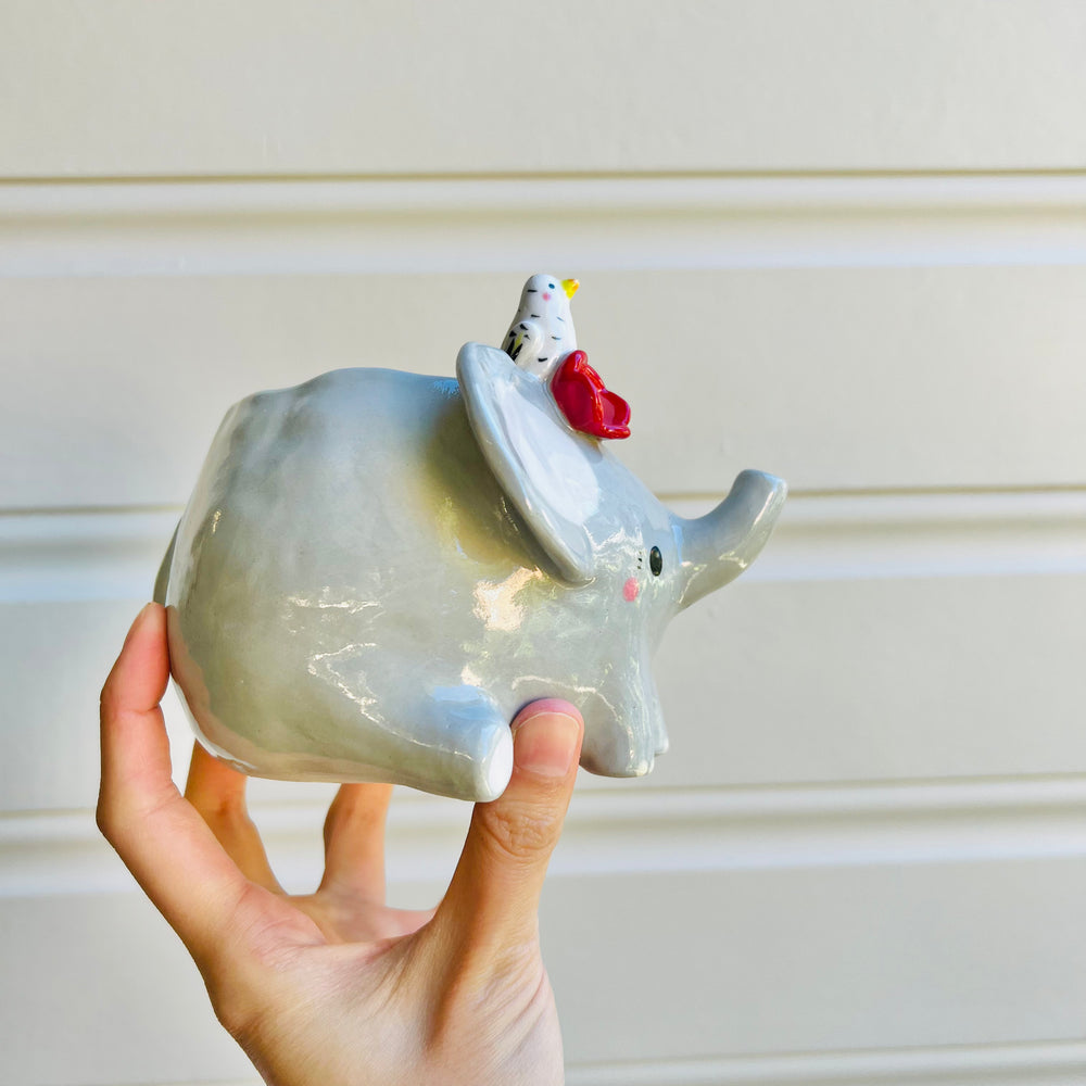 Elephant pot with egret friend, photo 2 of 5