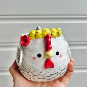 White chick crown chicken pot