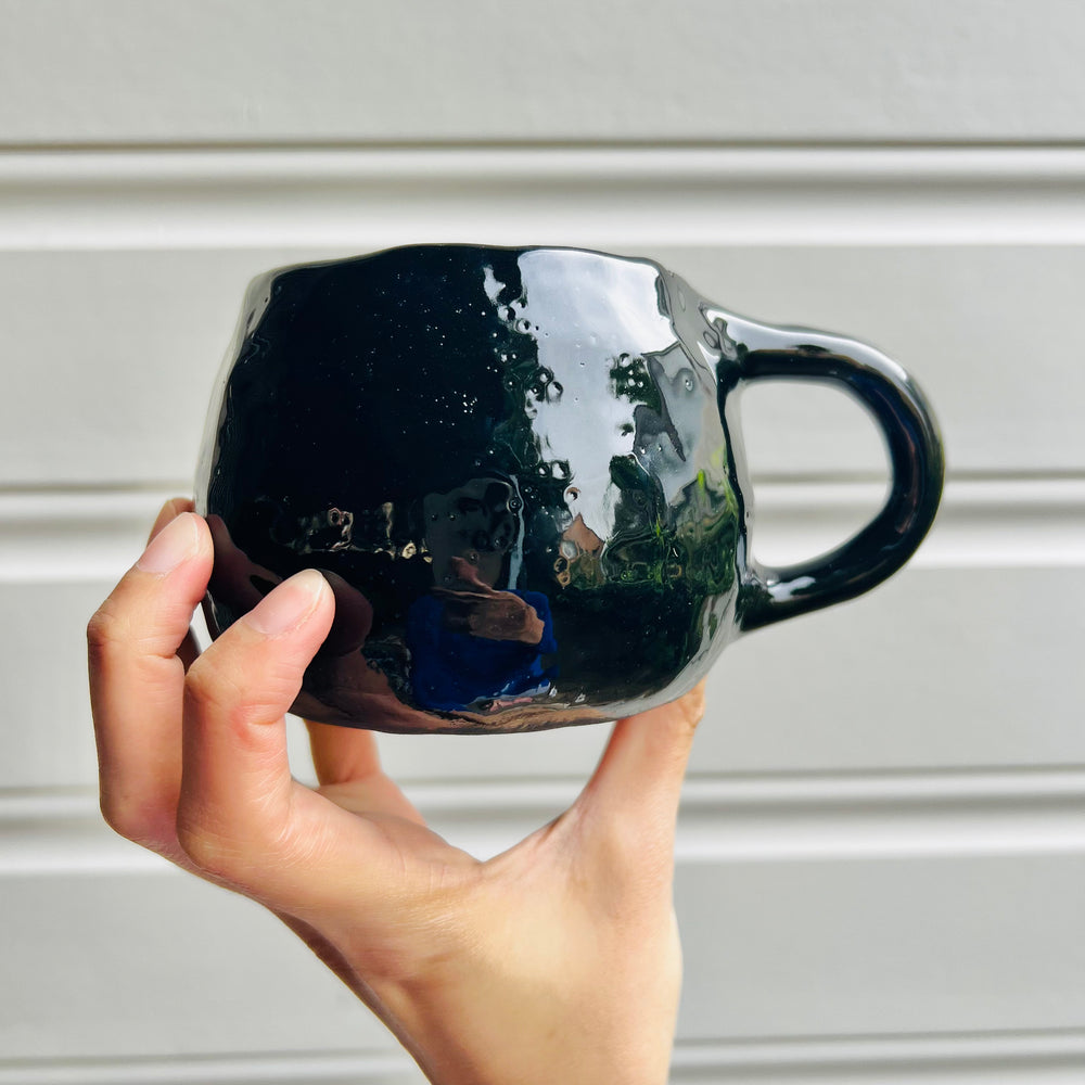 No face mug with blue mug friend, photo 4 of 5