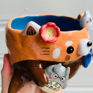 Red panda pot with Totoro friends