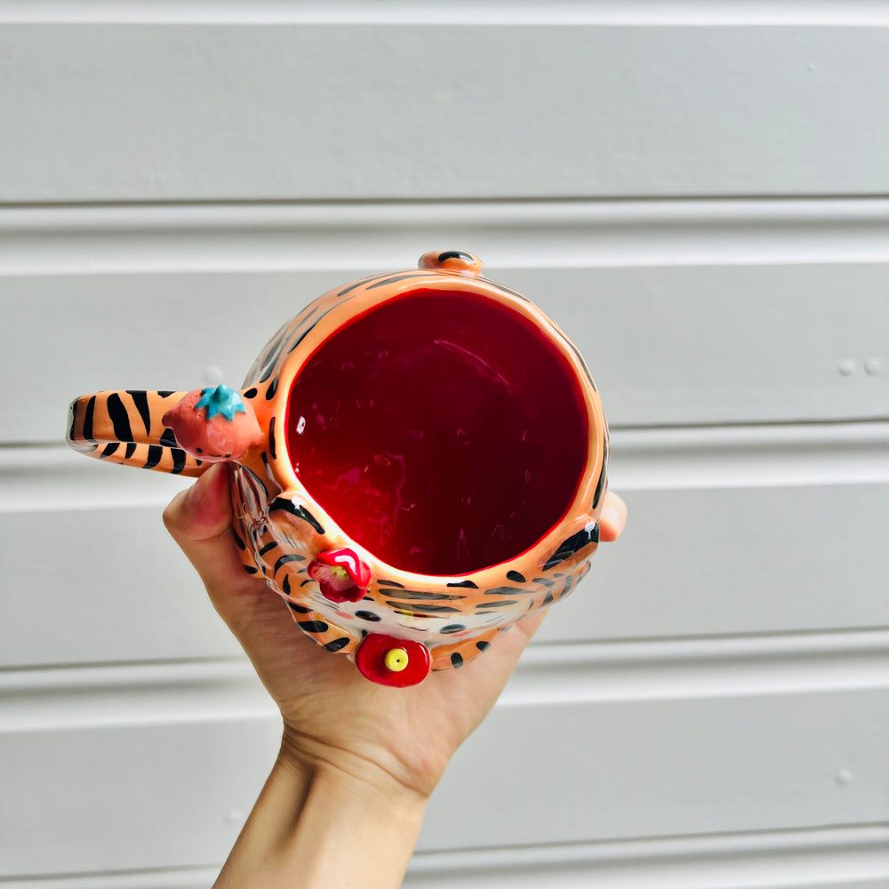 Flowery tiger with mandarin friend mug with bubble tea, photo 4 of 5