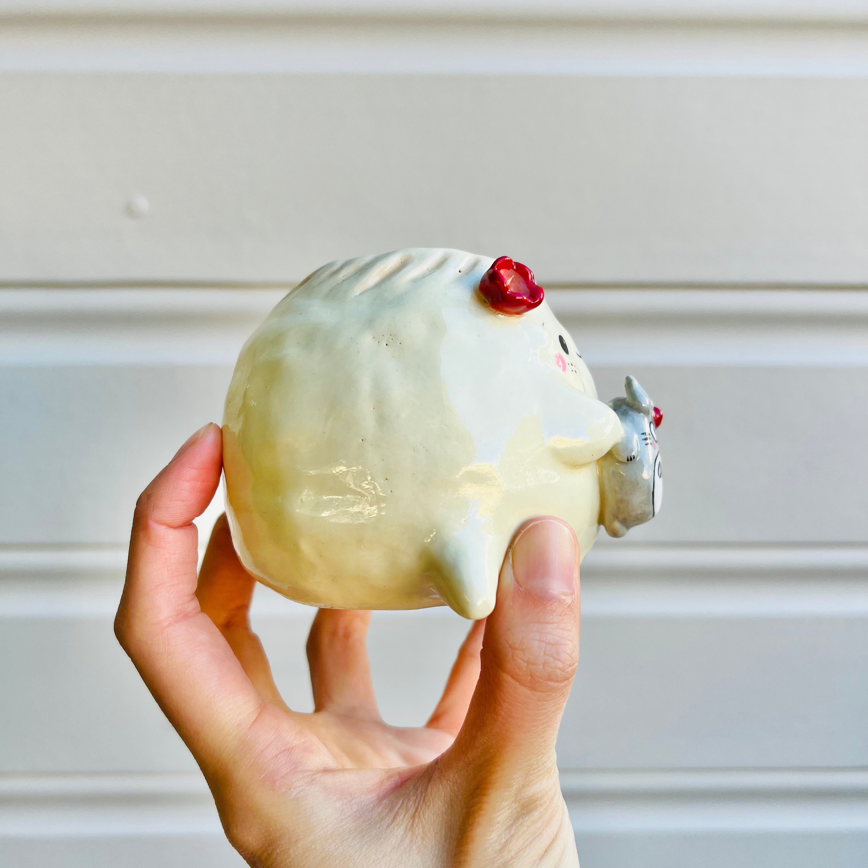 Small Dumpling VASE with Totoro friend