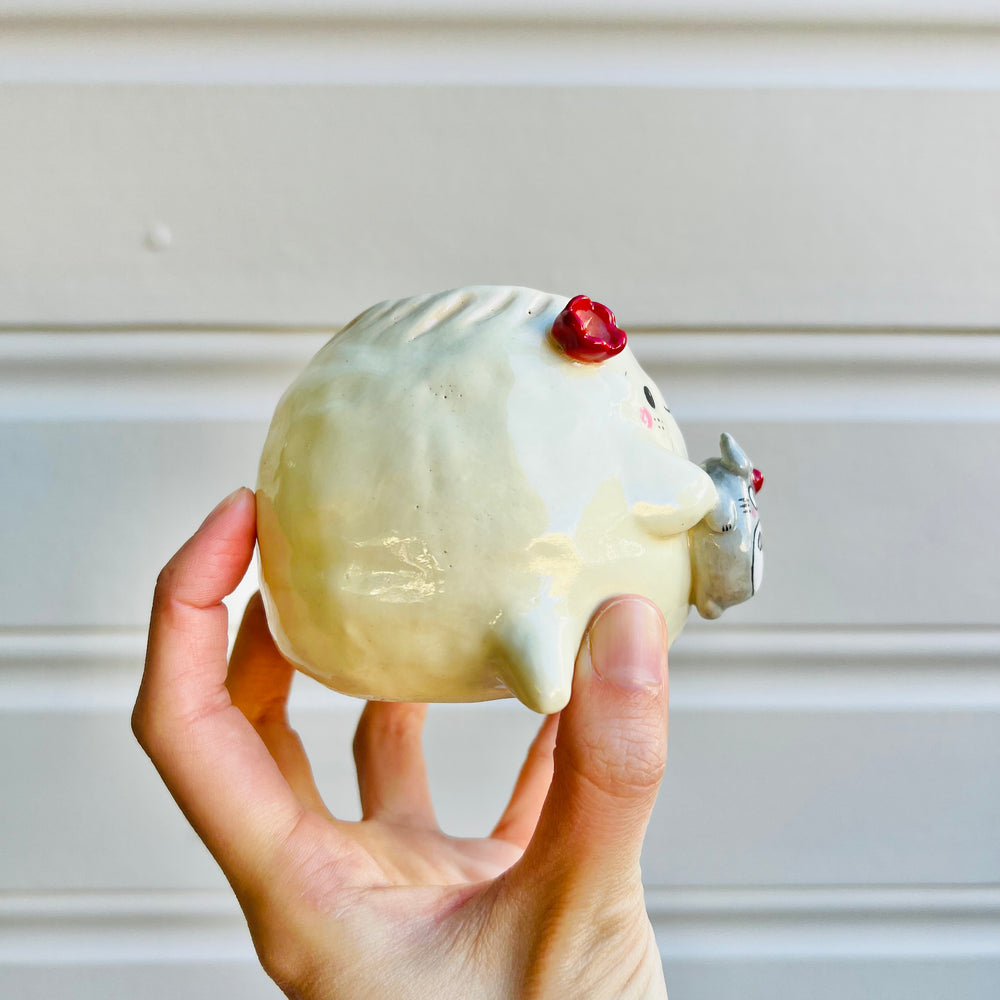 Small Dumpling VASE with Totoro friend, photo 2 of 4