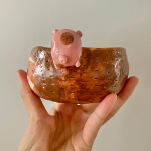 Friendly sloth snack bowl with pig friend