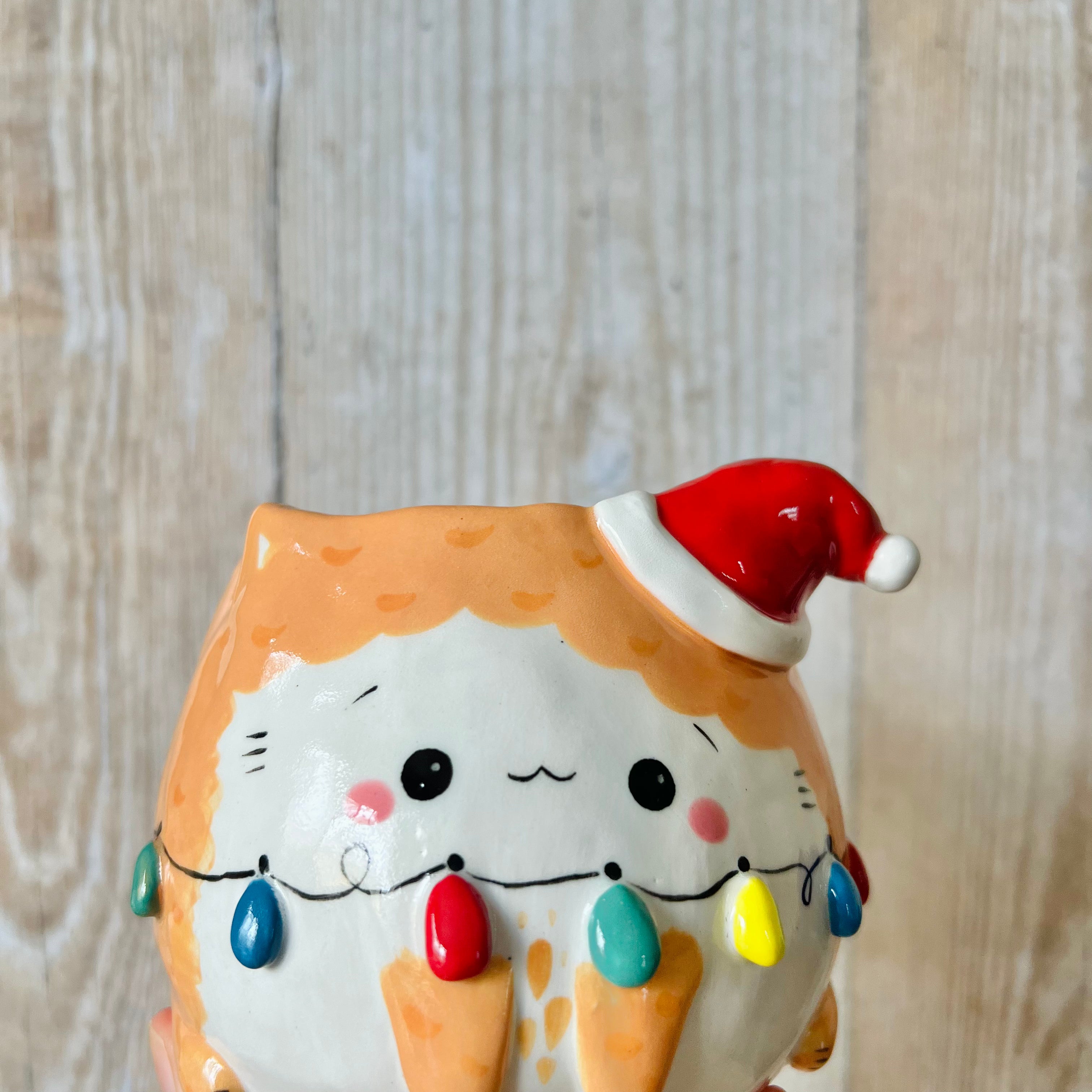 CHRISTMAS LIGHTS GINGER CAT POT