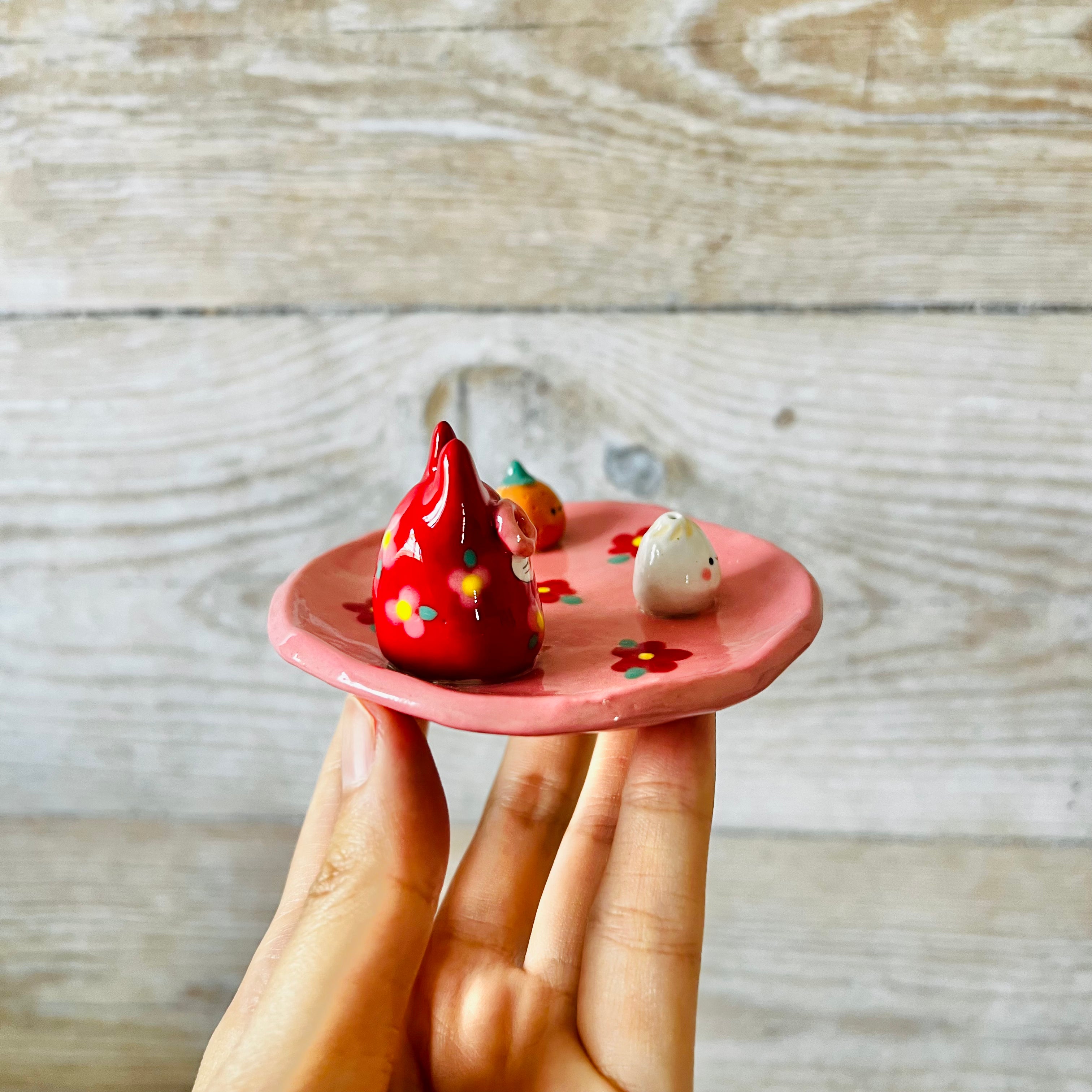 Pink LNY round bunny trinket dish