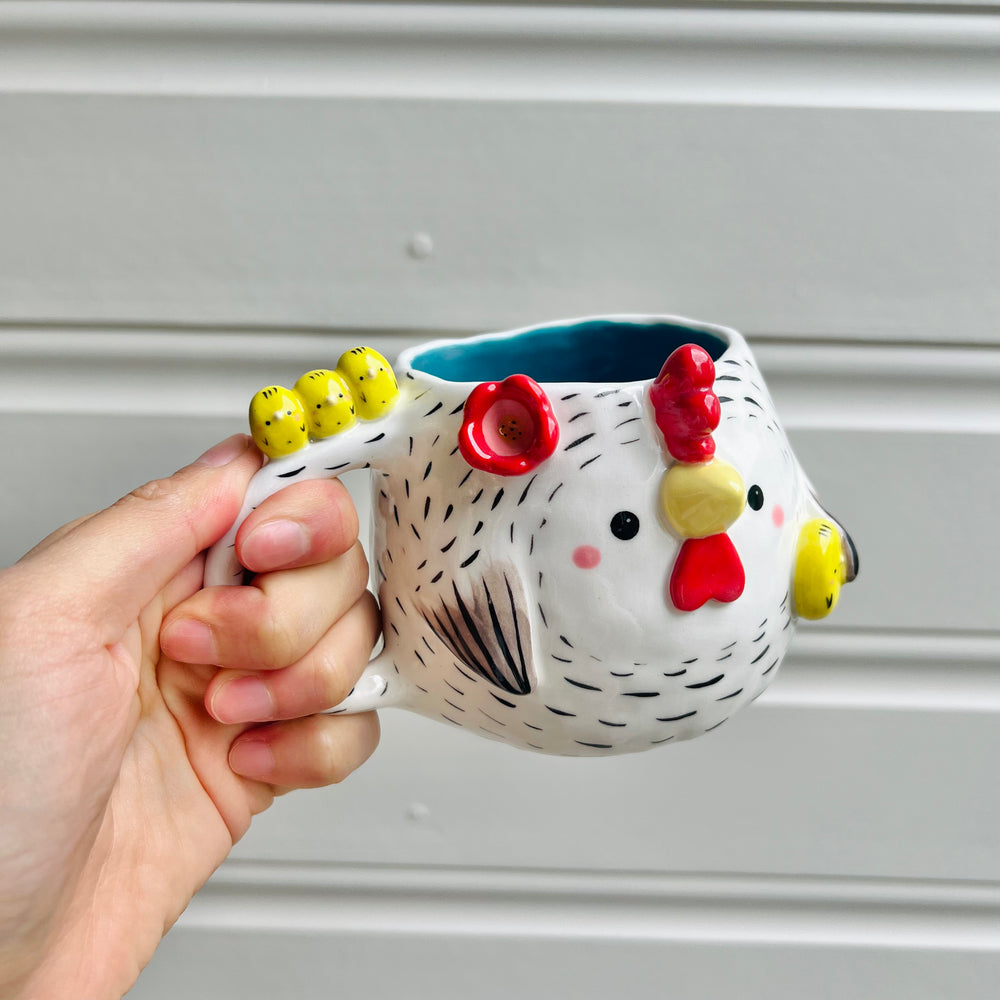 White chicken mug with chicks, photo 7 of 8