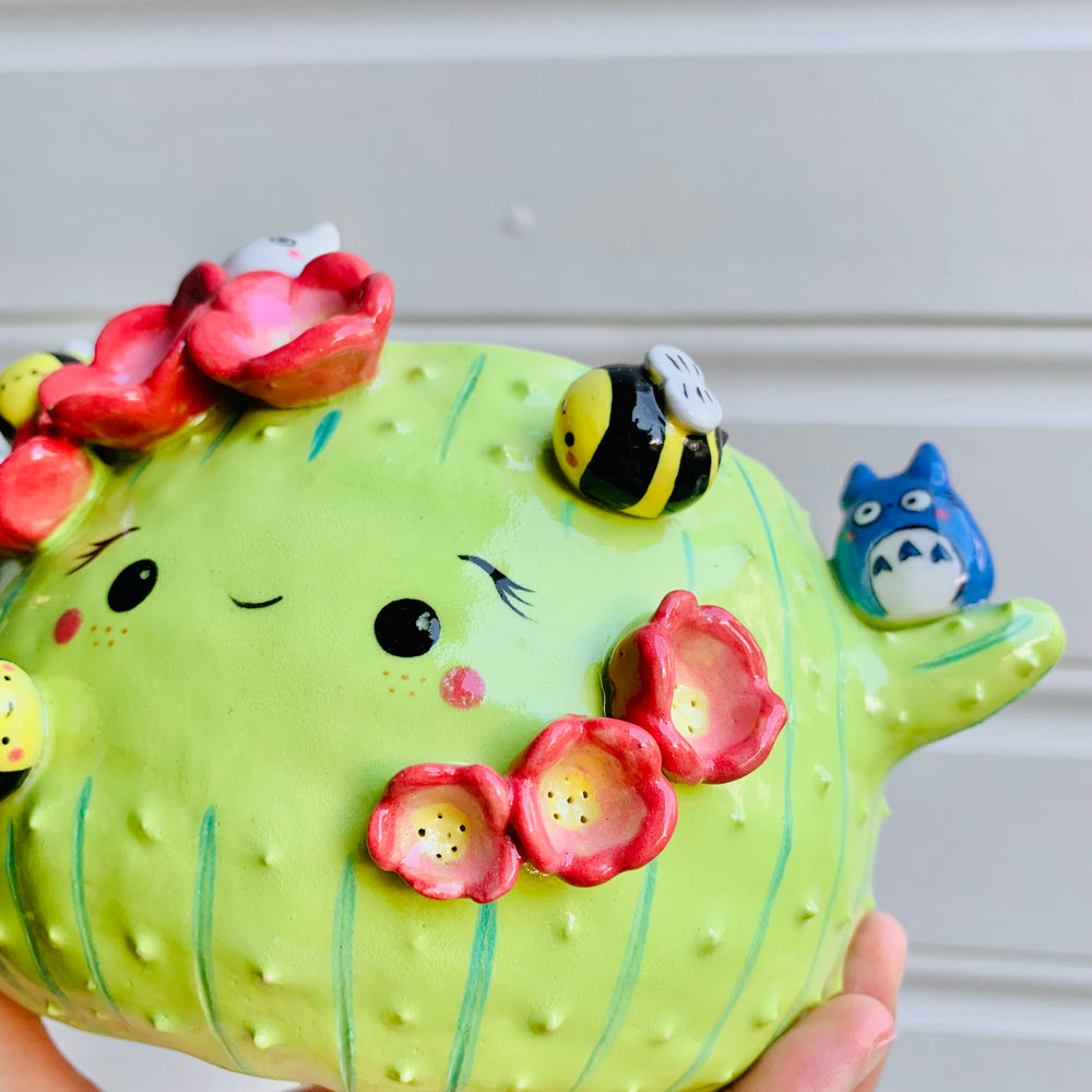 Flowery cactus pot with Totoro and bee friends, photo 9 of 11