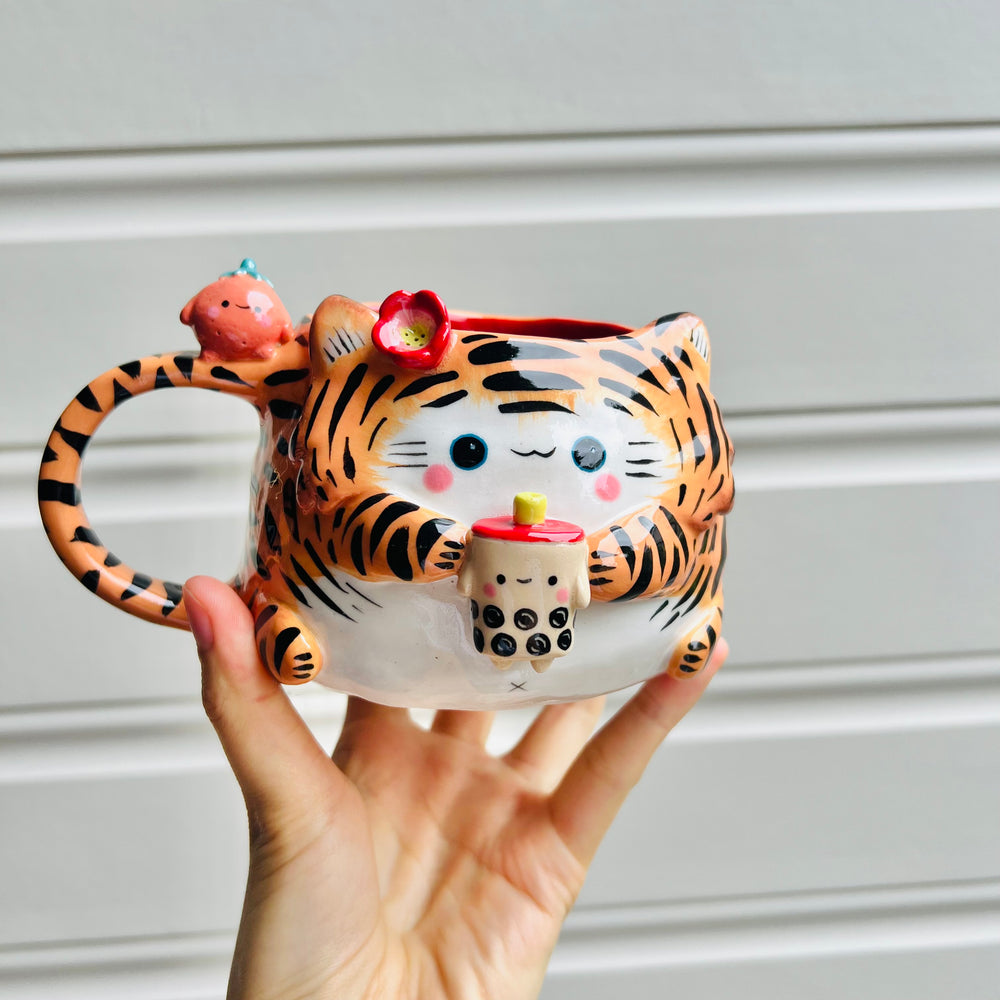 Flowery tiger with mandarin friend mug with bubble tea, photo 1 of 5