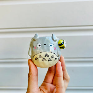 MINIS Totoro with bee friend