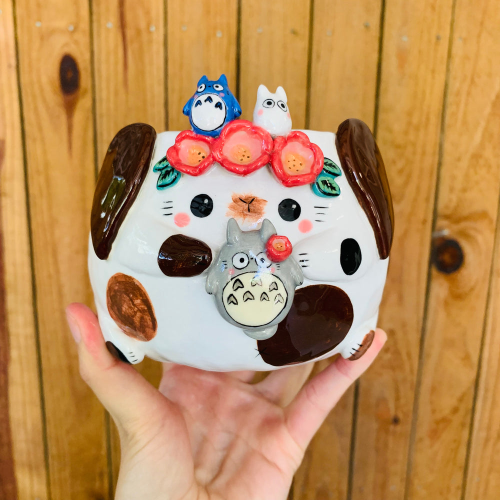 Spotty flower crown bunny pot with Totoro friends, photo 1 of 8