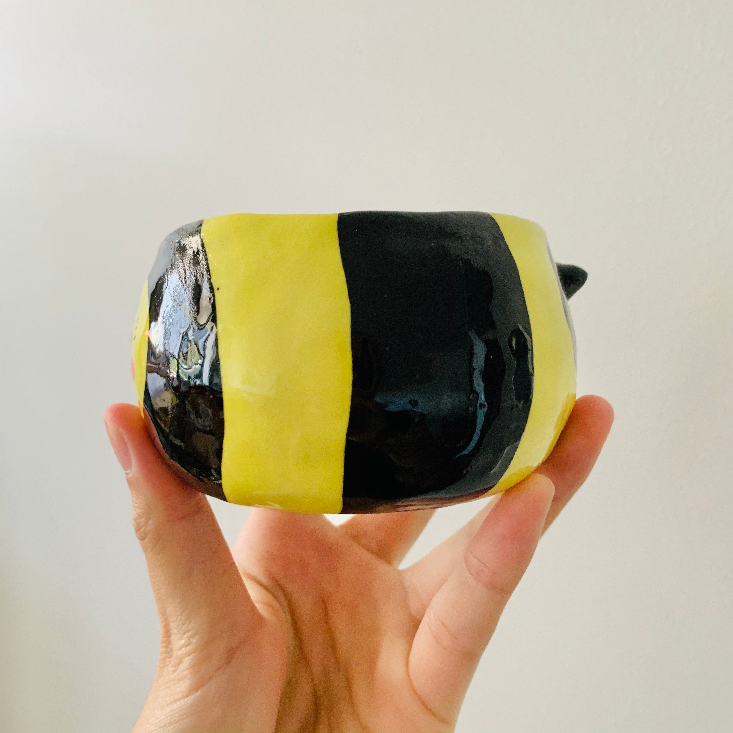 GREEN ‘Bee Happy’ snack bowl