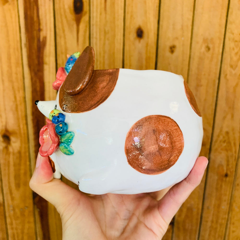 Spotty brown doggo pot with bird fam, photo 3 of 11