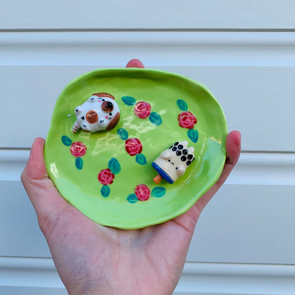 Flowery bubble tea and doggo trinket dish, photo 4 of 5
