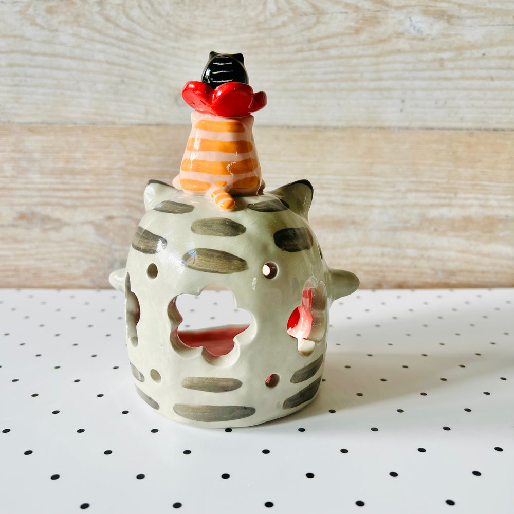 Flowery cat trio candle holder, photo 5 of 7