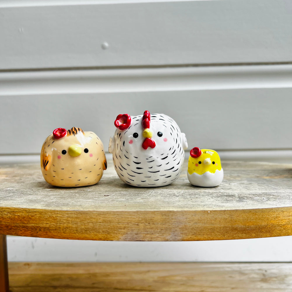 Chicken family vase set, photo 1 of 6