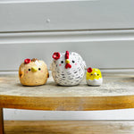 Chicken family vase set