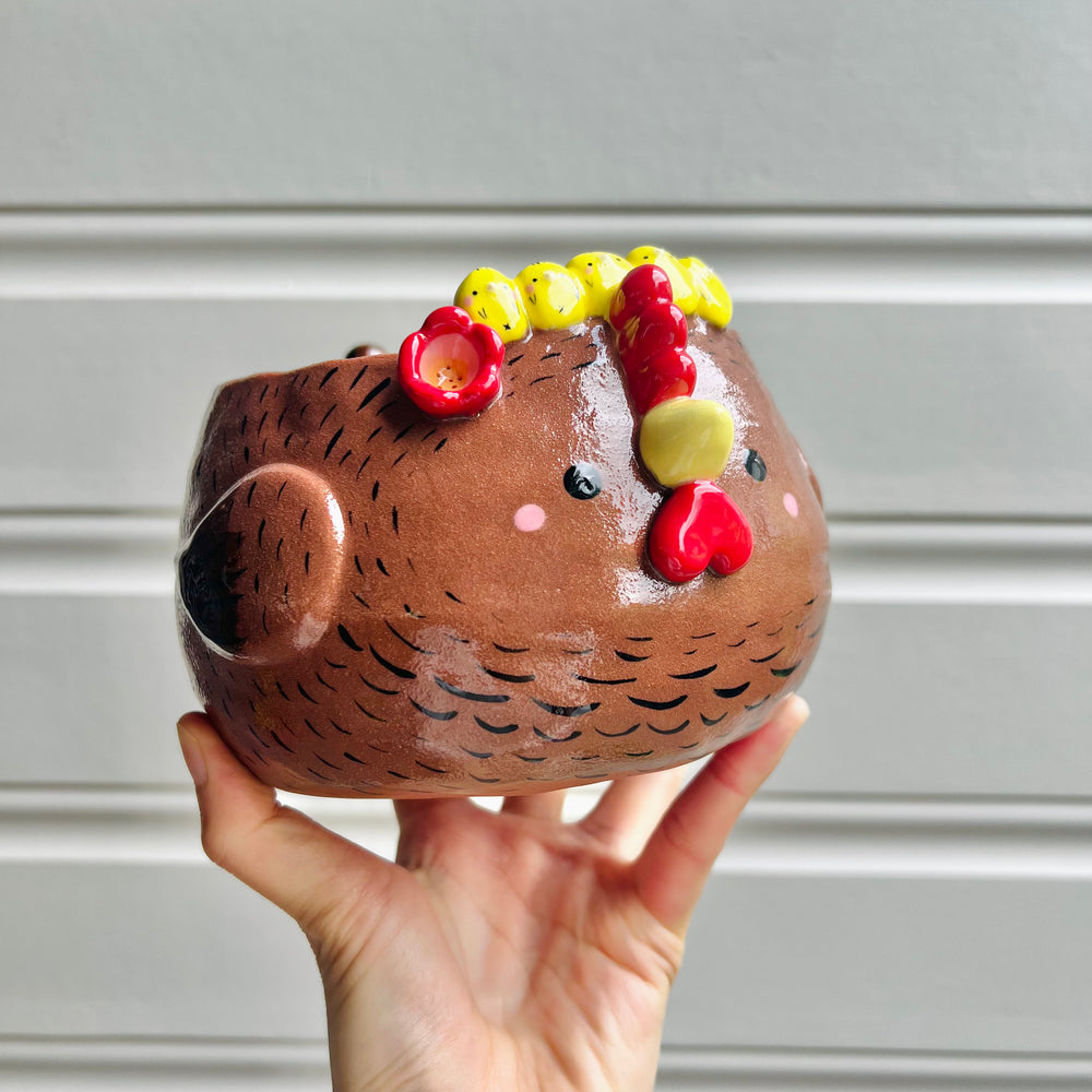 LARGE brown chick crown chicken pot, photo 8 of 8