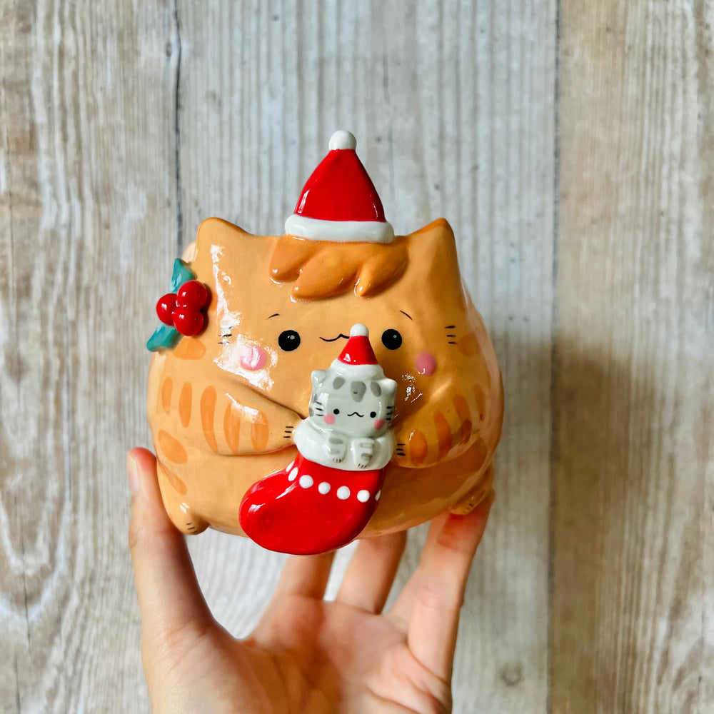 STOCKING GINGER CAT POT with grey cat baby, photo 1 of 6