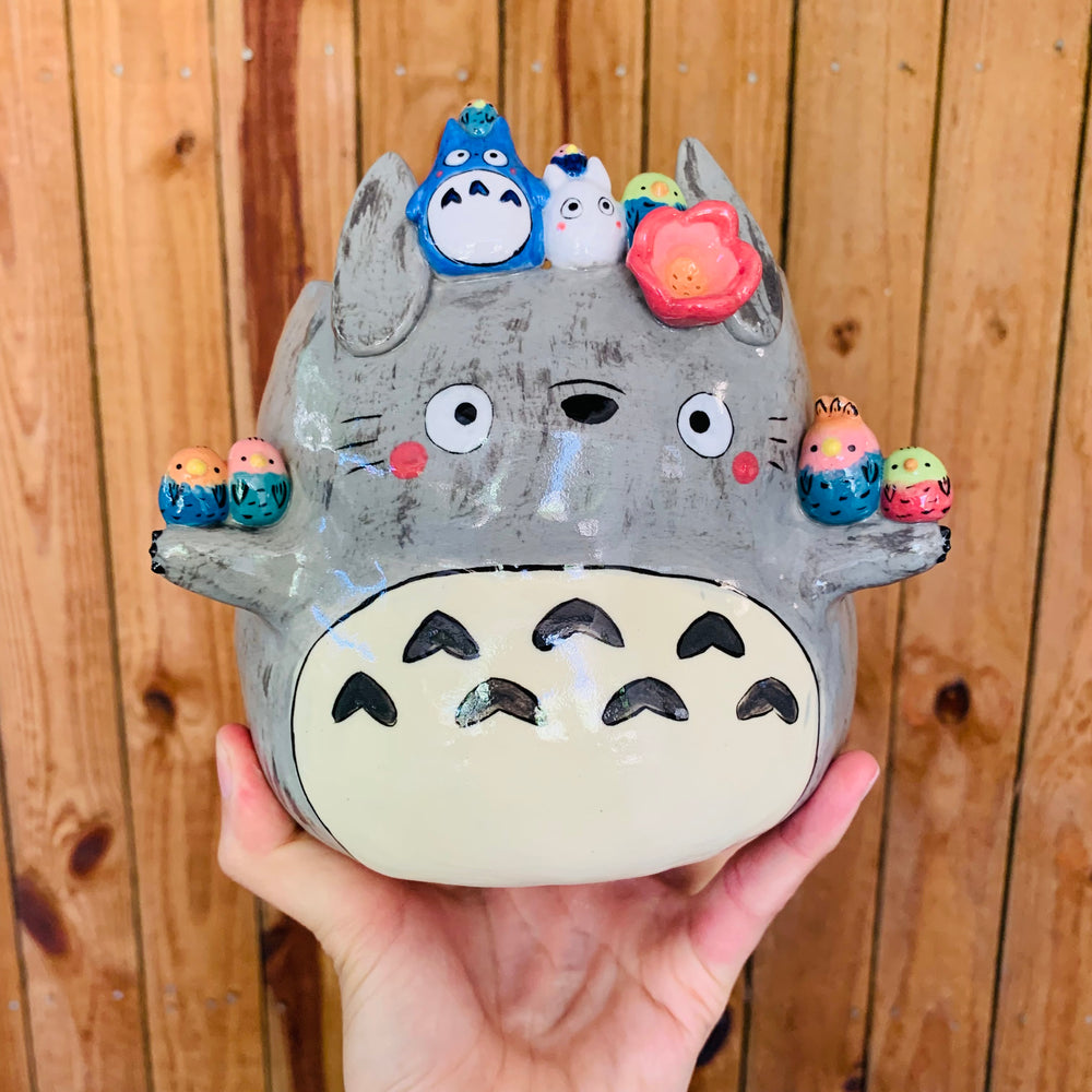 Totoro pot with Chibi Totoro and bird friends, photo 10 of 11