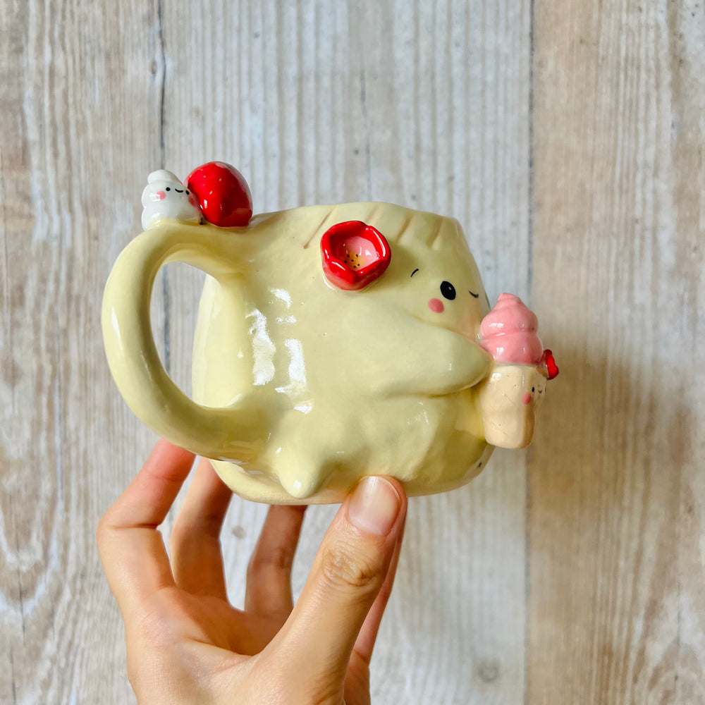 DUMPLING MUG with strawberry and cream ice cream friends, photo 2 of 8