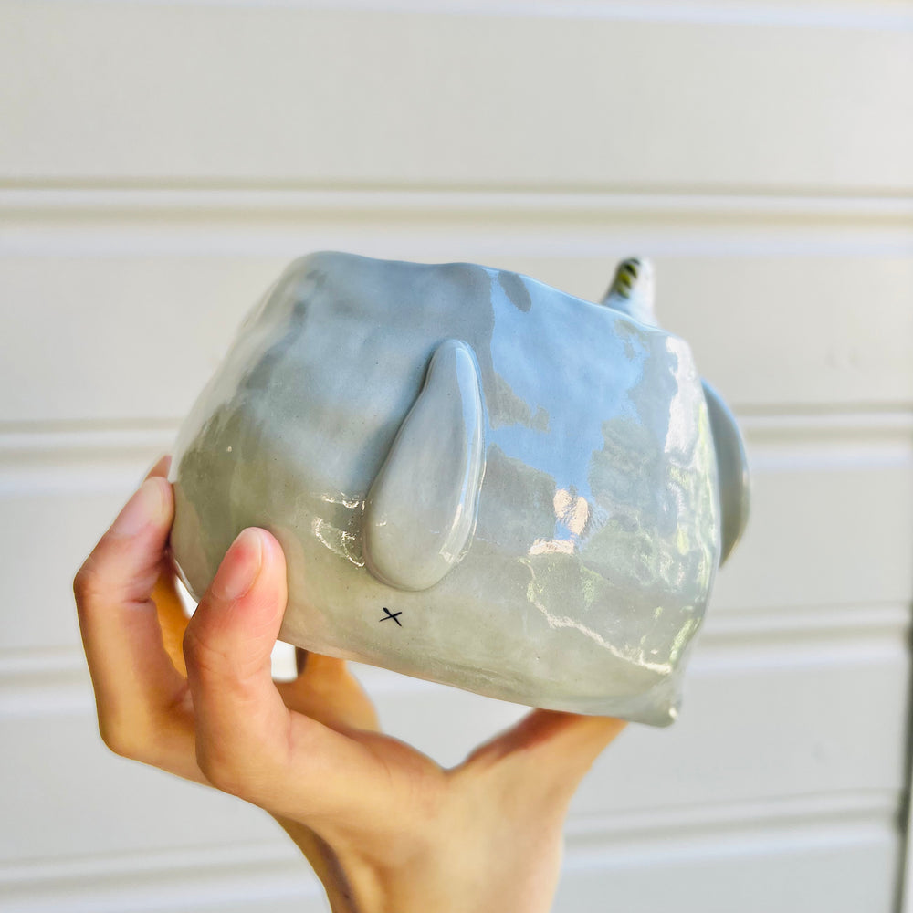 Elephant pot with egret friend, photo 4 of 5