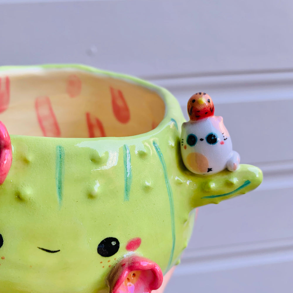 Flowery cactus pot with cat and bird friends, photo 7 of 8