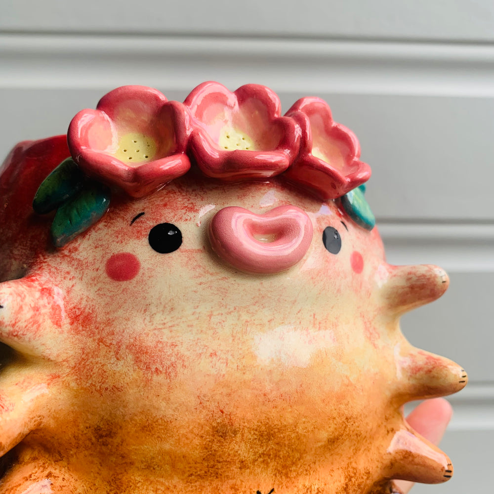 Earthy tardigrade pot, photo 6 of 7