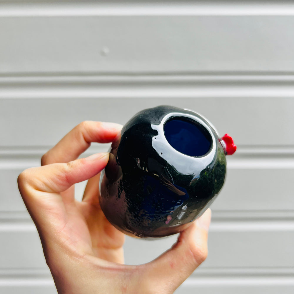 No Face vase with bubble tea friend, photo 5 of 5