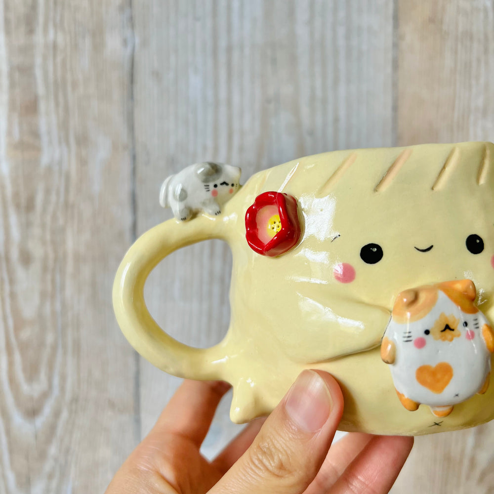 DUMPLING MUG with cat friends, photo 8 of 9
