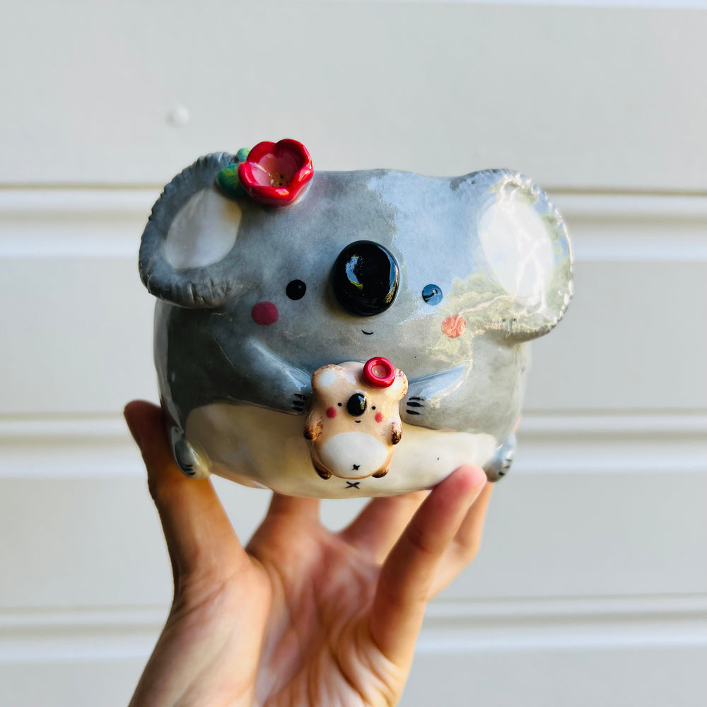 Flowery Koala Pot with koala baby, photo 1 of 5