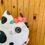 Flowery grey spotty doggo pot